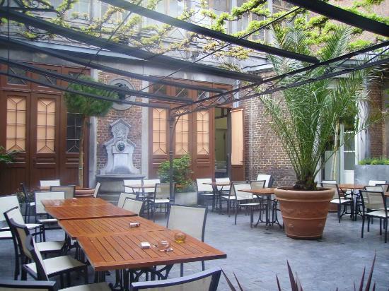 La Cantina